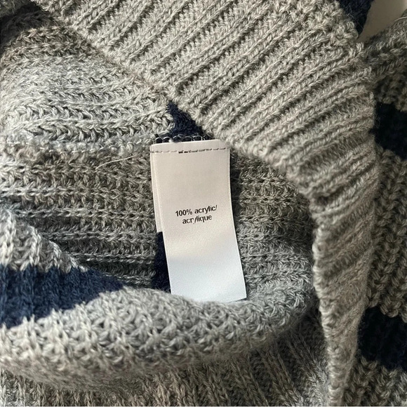 Maurices Heather Gray & Navy Blue Striped V-neck Knit Sweater Small Women’s - Picture 10 of 11